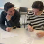 Escuelas de Suecia reducen el aprendizaje digital, y vuelven al lápiz y papel