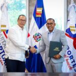 Acuerdan facilitar emisión de pasaportes en los aeropuertos