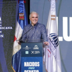 Ministro Luis Miguel De Camps destaca el debate escolar como herramienta para formar ciudadanos críticos y fortalecer la democracia