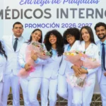 PUCMM entrega plaquitas a estudiantes de Medicina que inician su internado