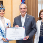 Presidente Luis Abinader recibe en el Palacio Nacional a Miss Mundo 2026, Joheirry Mola